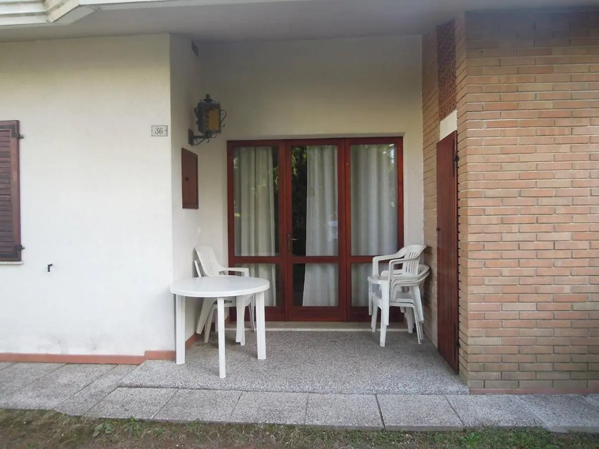 Villa With Garden In A Quiet Place 500M From The Sea Bibione 0*,