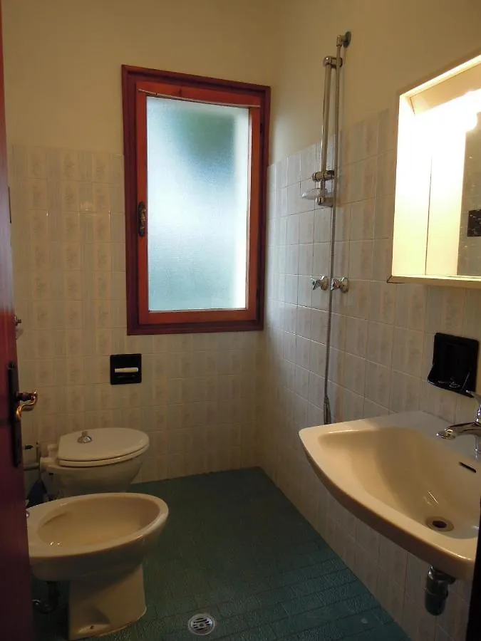 Villa With Garden In A Quiet Place 500M From The Sea Bibione Italy
